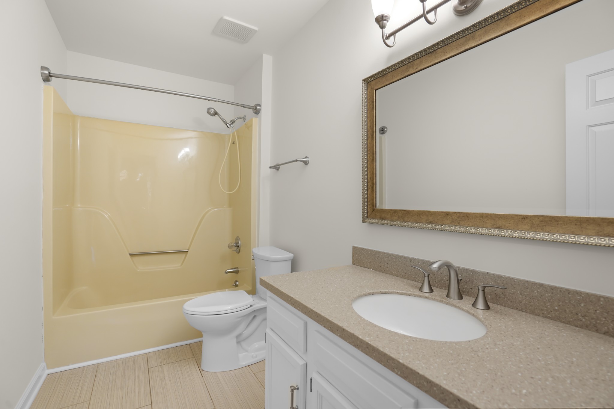 1503 Birchwood Cir Property Photo 14
