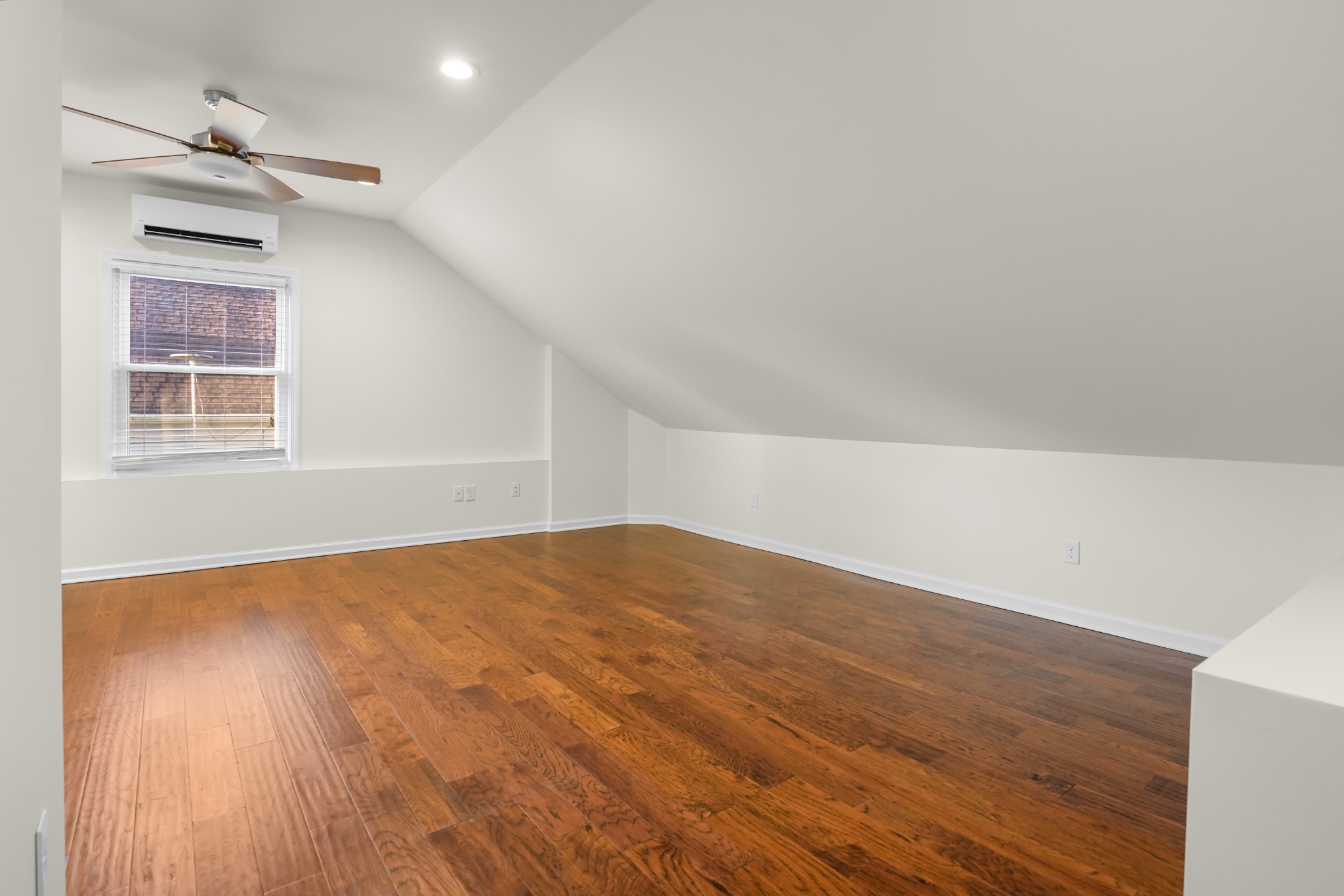 1503 Birchwood Cir Property Photo 15
