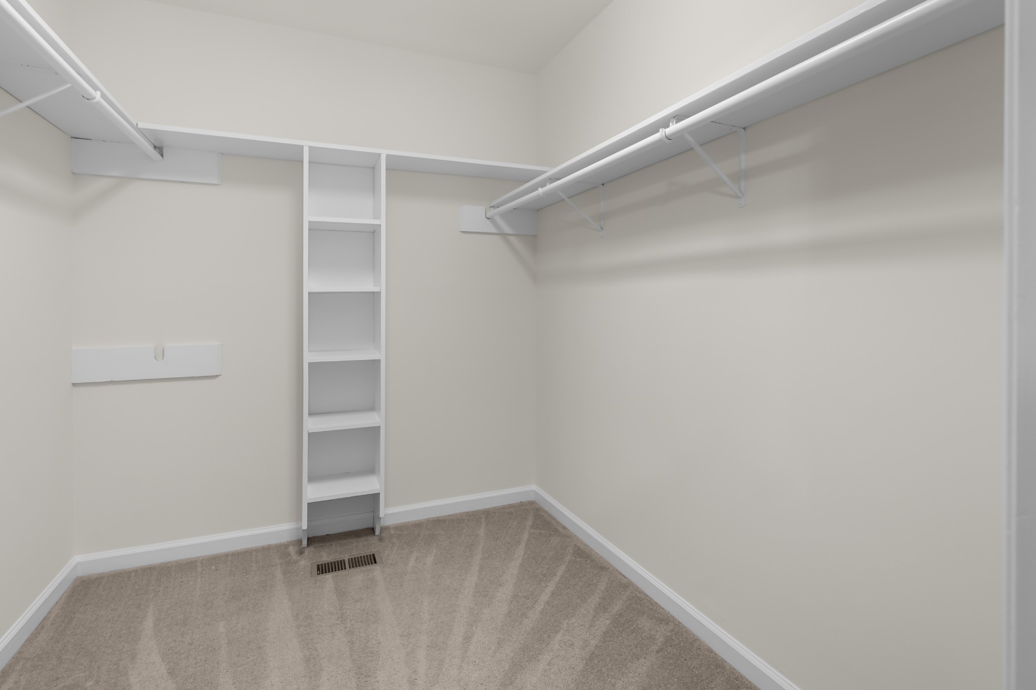 1503 Birchwood Cir Property Photo 23