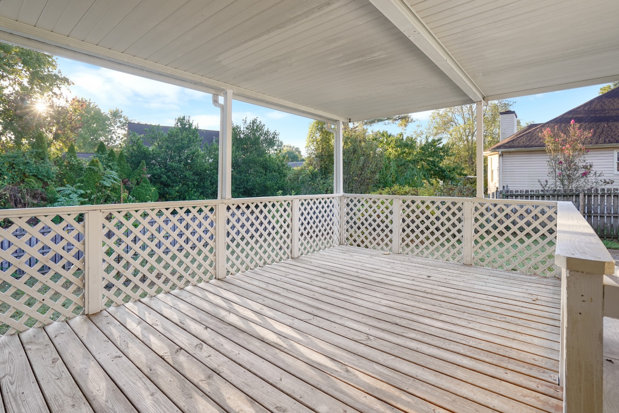 1503 Birchwood Cir Property Photo 24