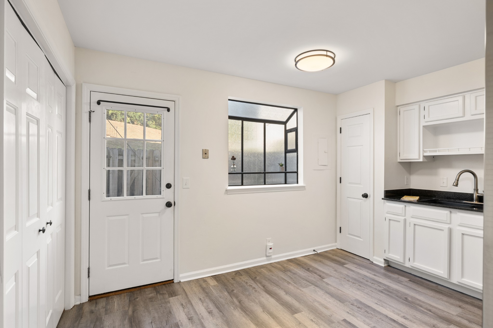 200 N Royal Oaks Blvd Property Photo 12