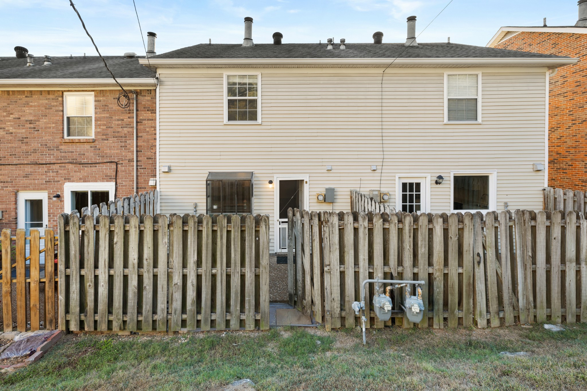200 N Royal Oaks Blvd Property Photo 25
