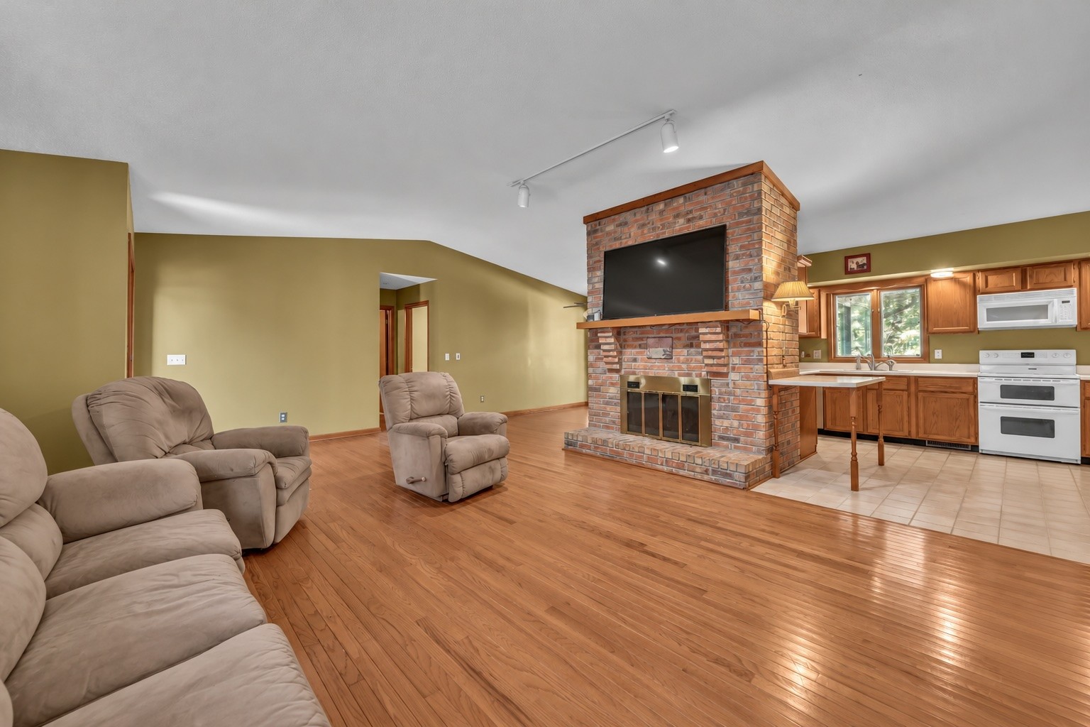 35 Boat Dock Rd Property Photo 6