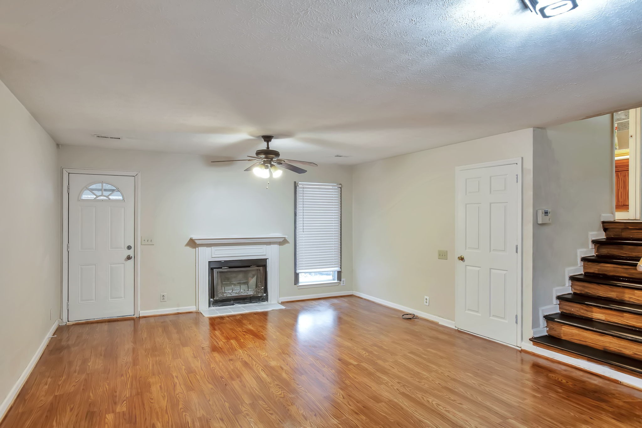 3296 Anderson Rd Property Photo 4