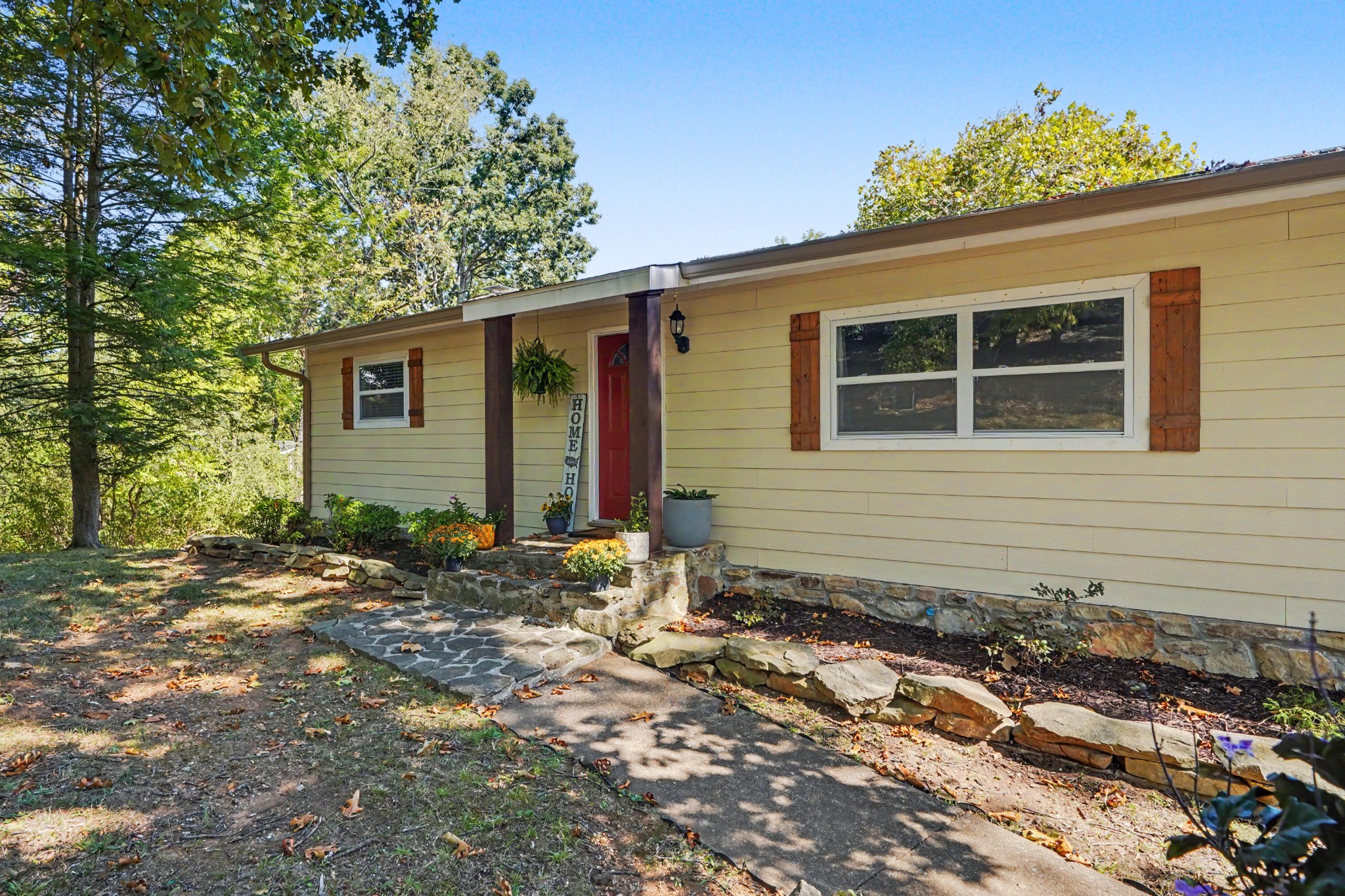 3475 Lockwood Circle Property Photo 4