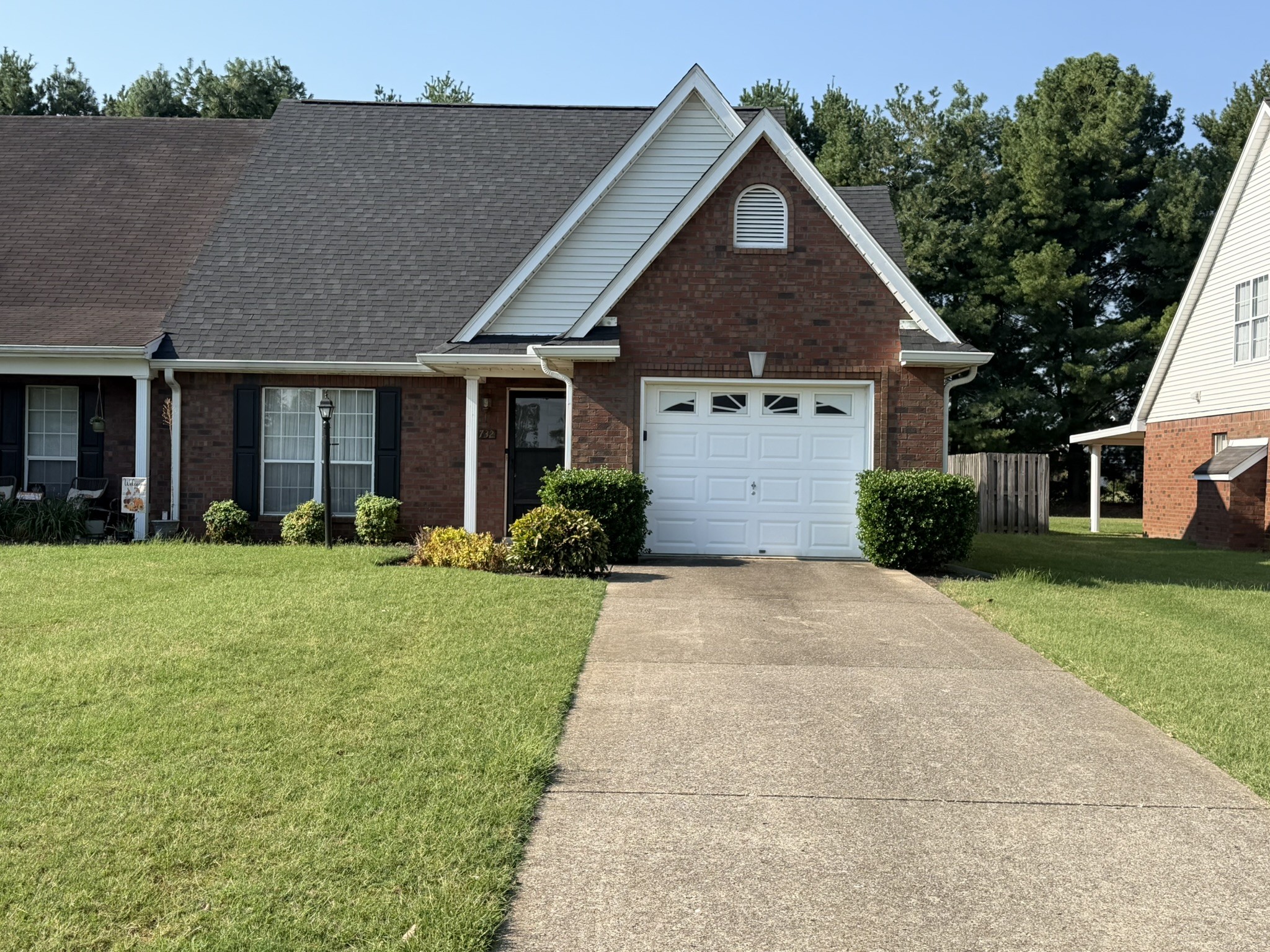 1732 Keeneland Ct Property Photo 2