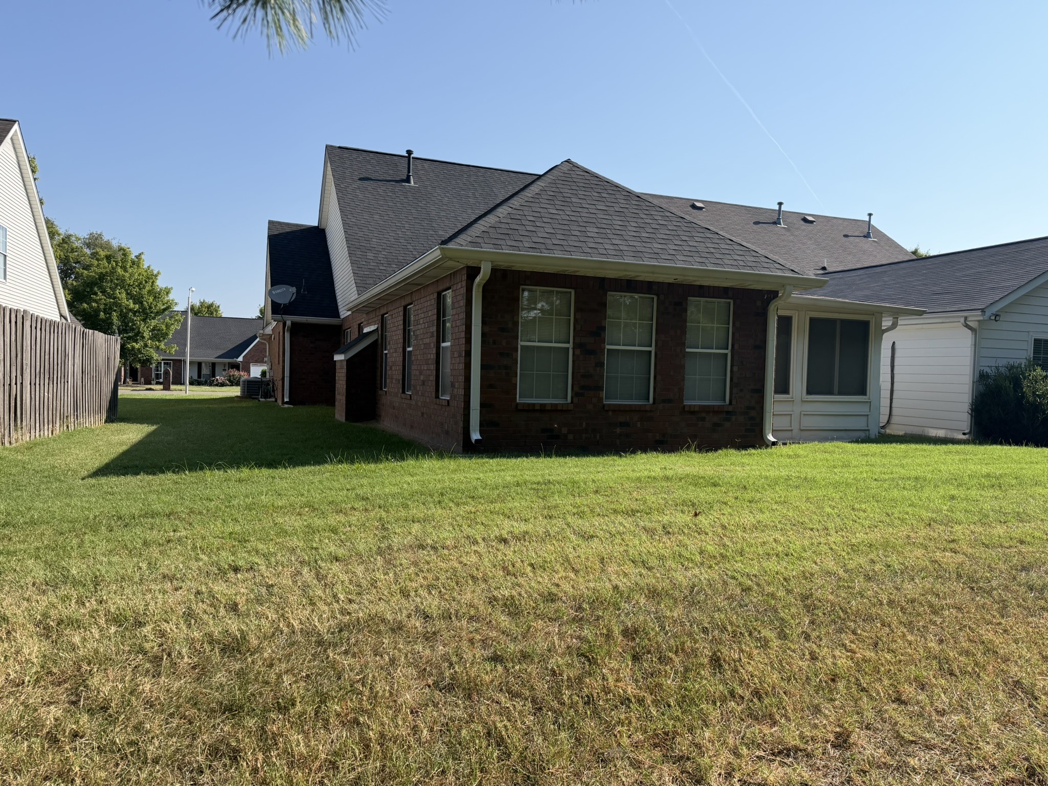 1732 Keeneland Ct Property Photo 4