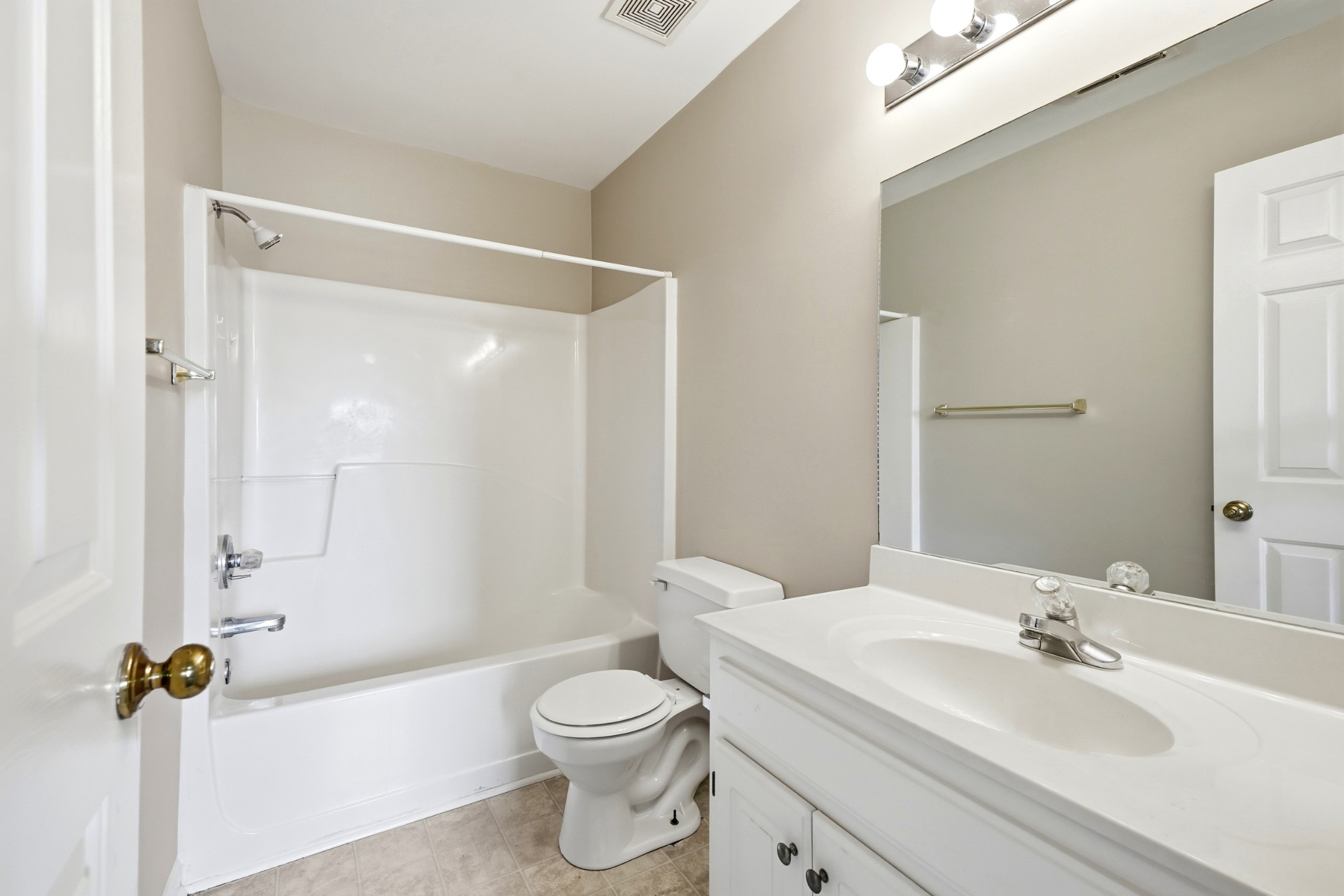 1440 Anita Ct Property Photo 47