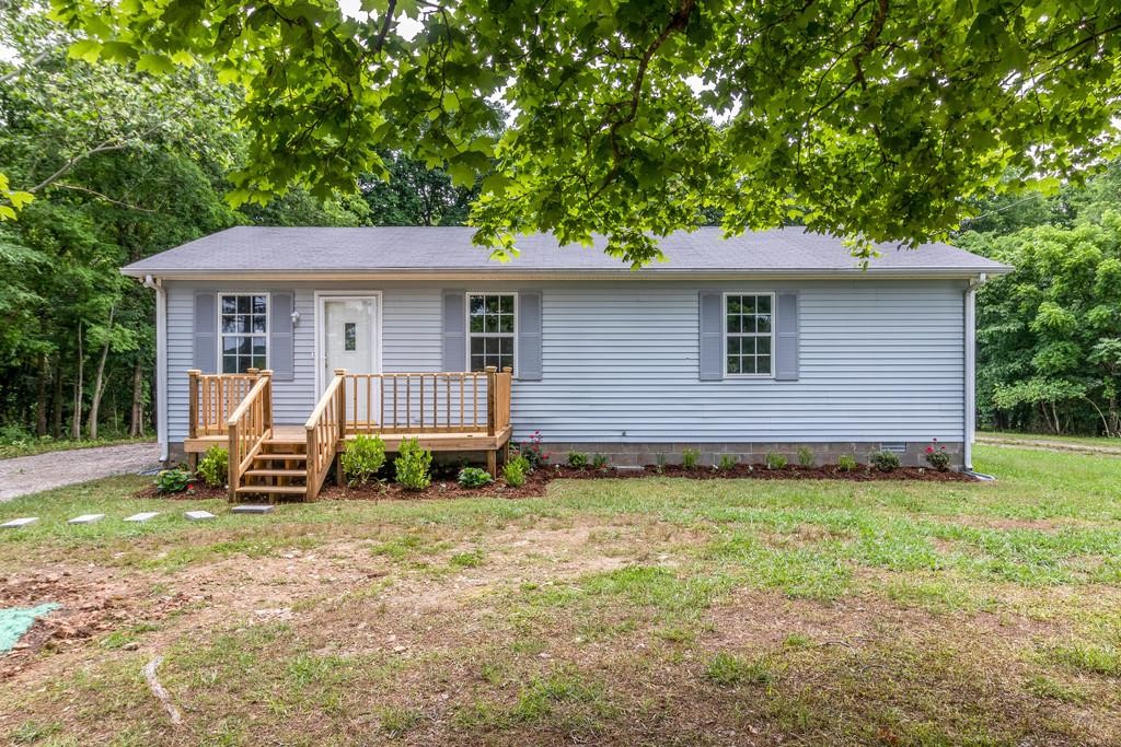 1882 Mcanally Rd Property Photo 1