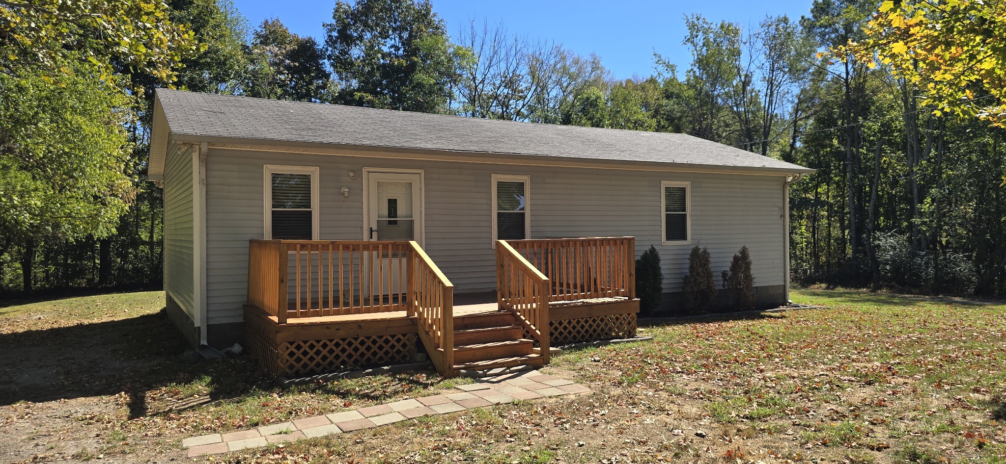 1882 Mcanally Rd Property Photo 3