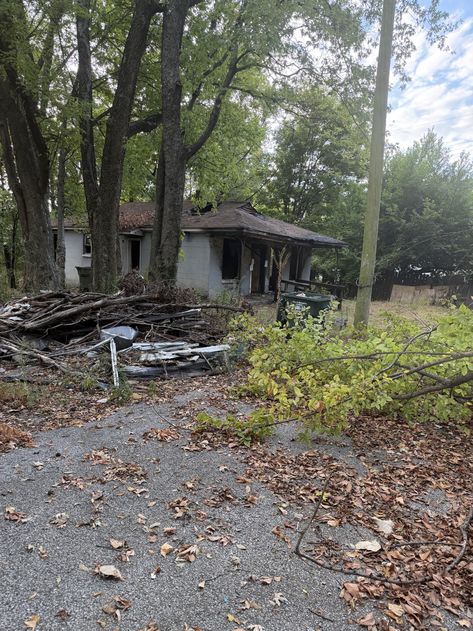 1534 Bruce St Property Photo 1