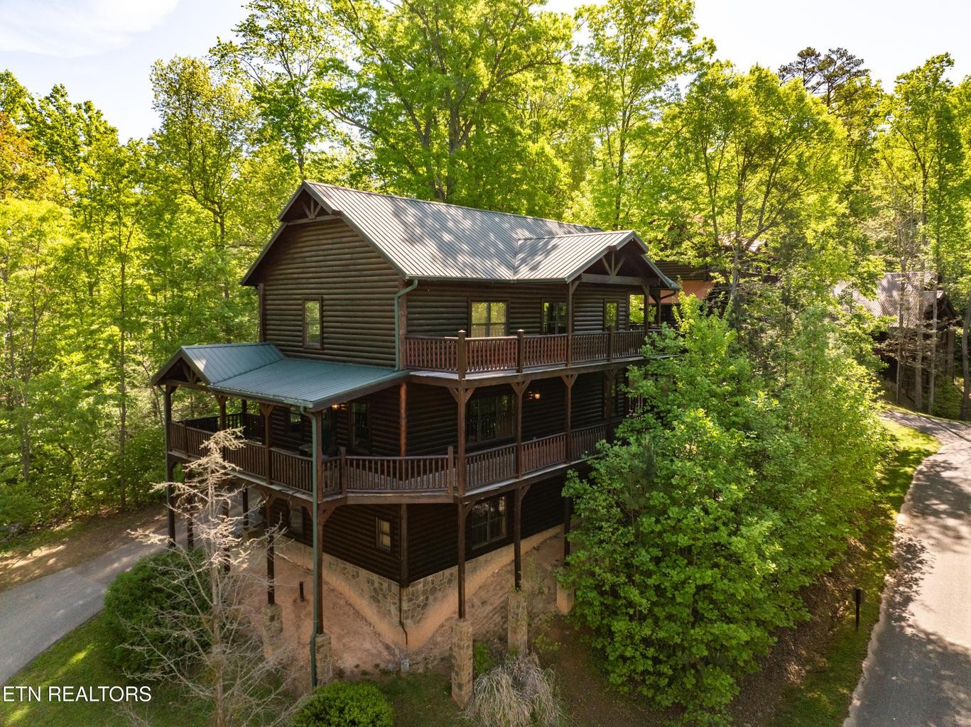 1820 Elk Springs Way Property Photo 4