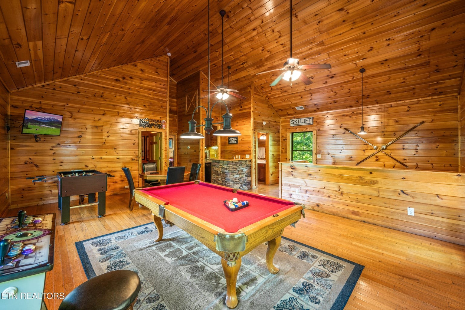 1820 Elk Springs Way Property Photo 14