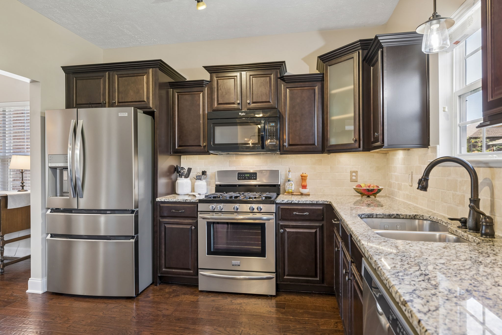 7708 Sunbar Ln Property Photo 12