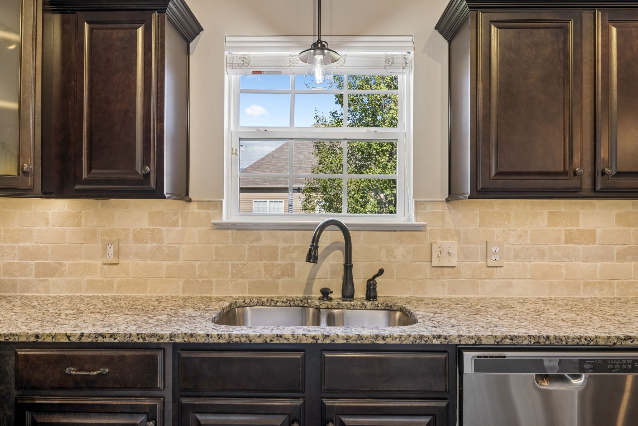 7708 Sunbar Ln Property Photo 14