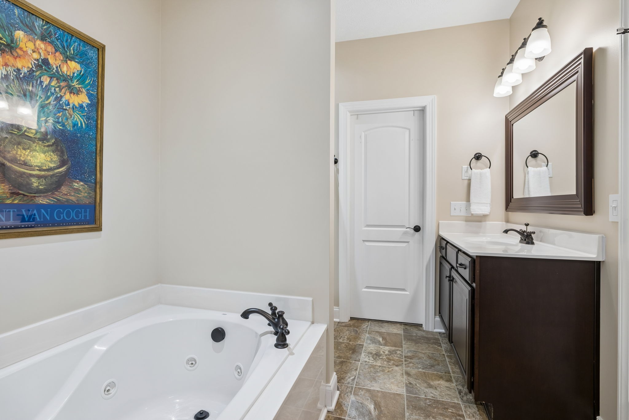 7708 Sunbar Ln Property Photo 22
