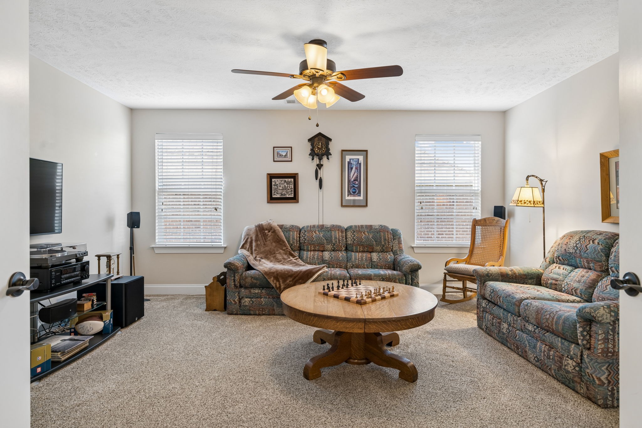 7708 Sunbar Ln Property Photo 34