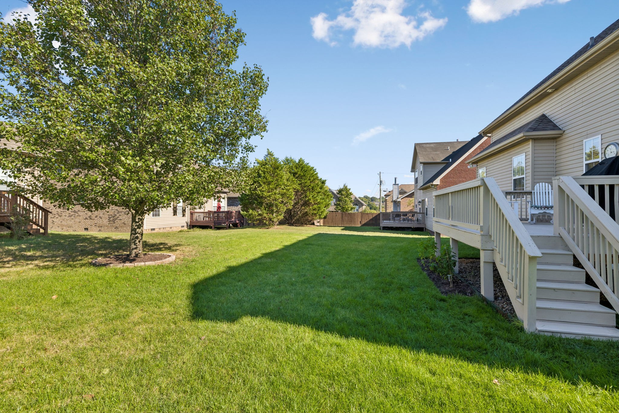 7708 Sunbar Ln Property Photo 39