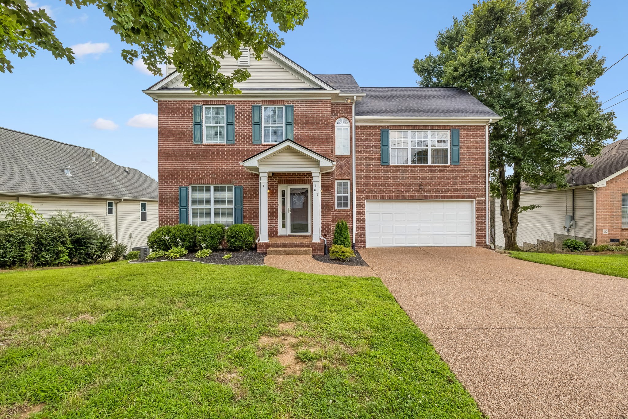 811 Raleigh Ct Property Photo 1