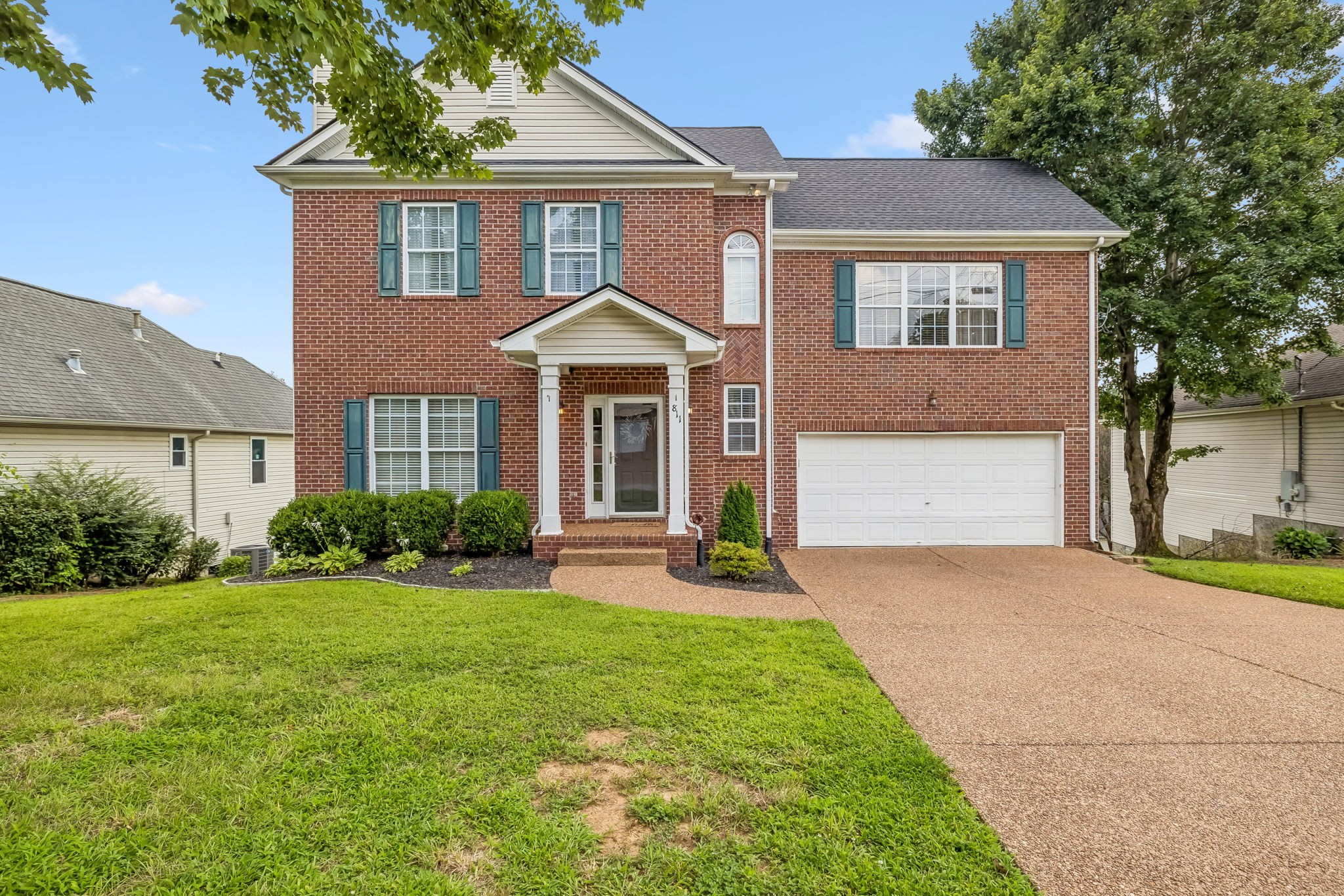 811 Raleigh Ct Property Photo 2