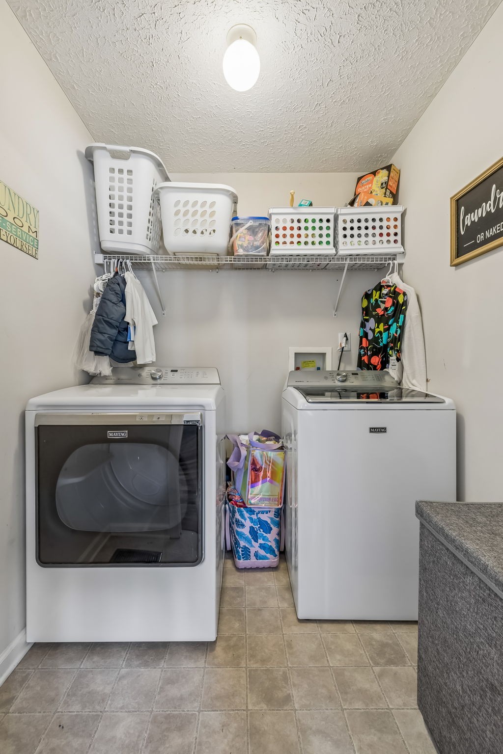811 Raleigh Ct Property Photo 24
