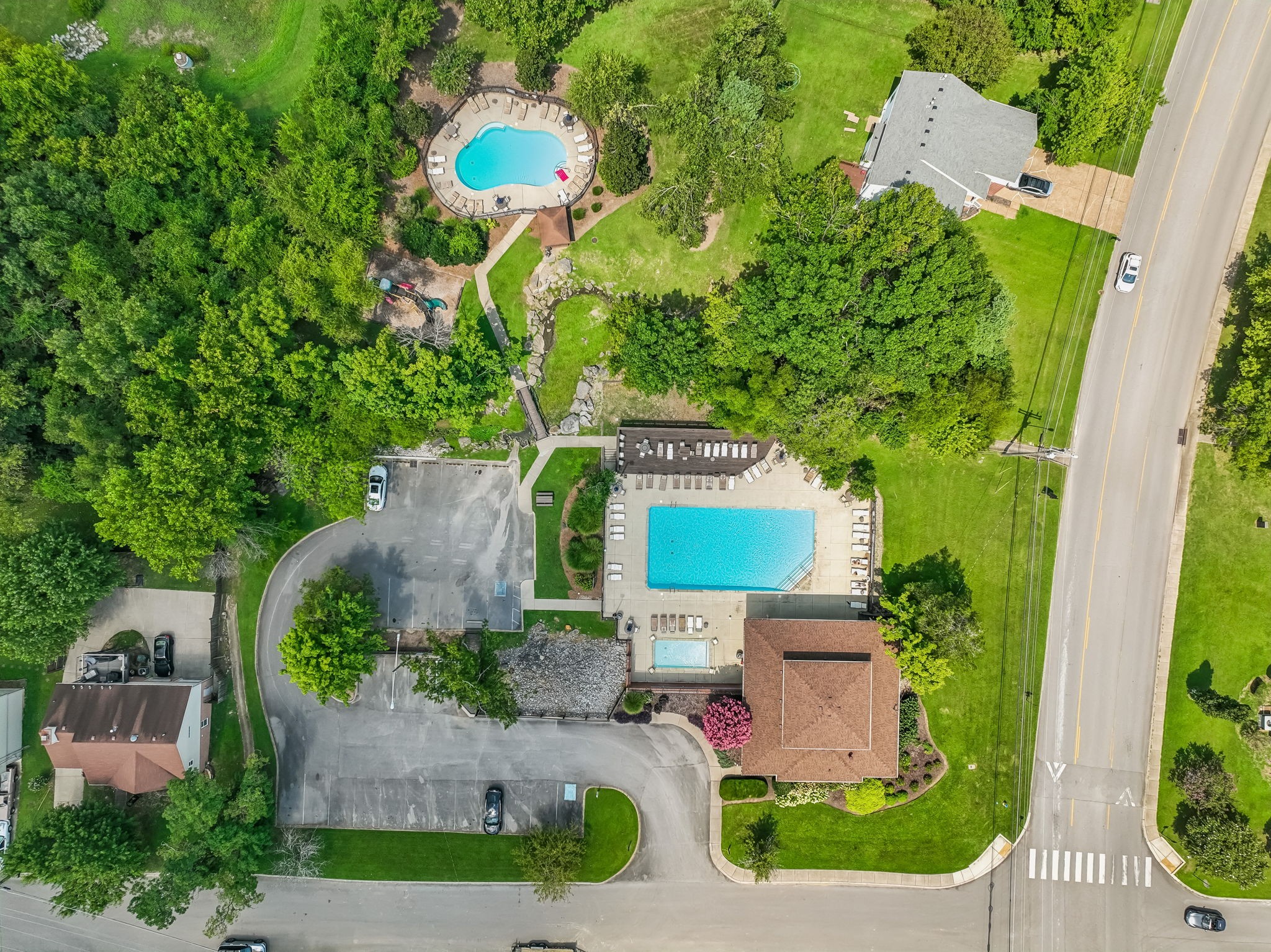 811 Raleigh Ct Property Photo 44