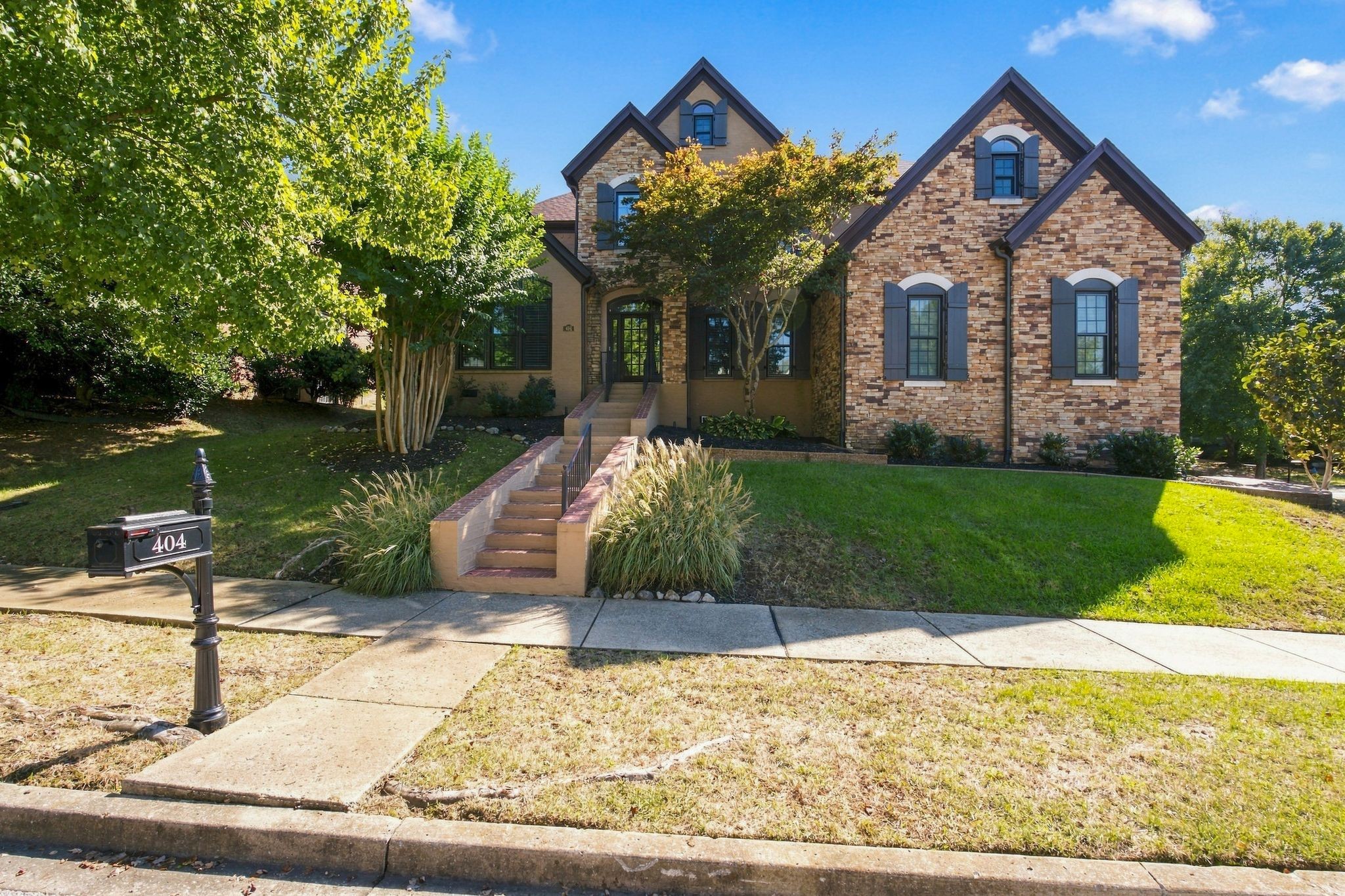 404 Beauchamp Cir