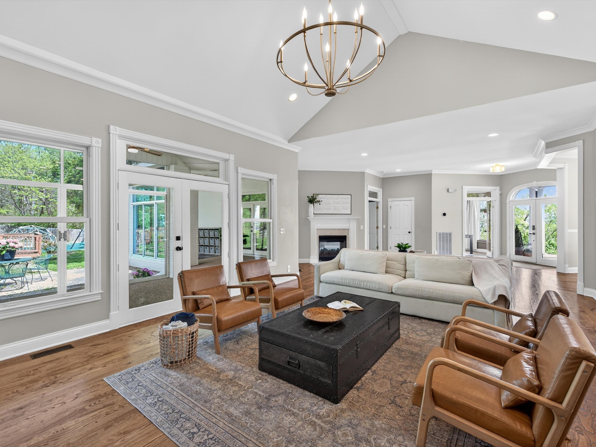 4321 Long Ln Property Photo 16