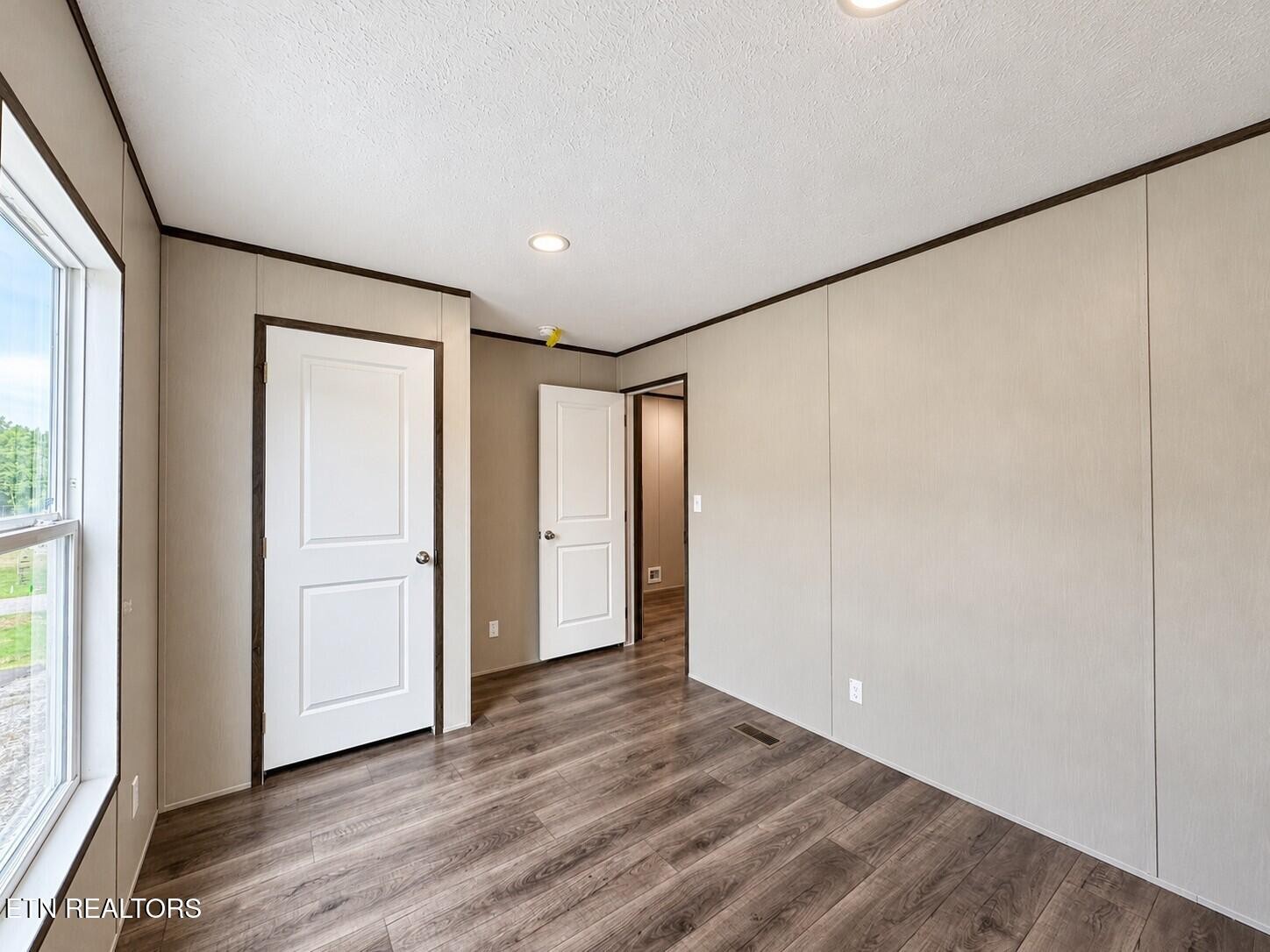 200 Laura Boling Loop Rd Property Photo 14