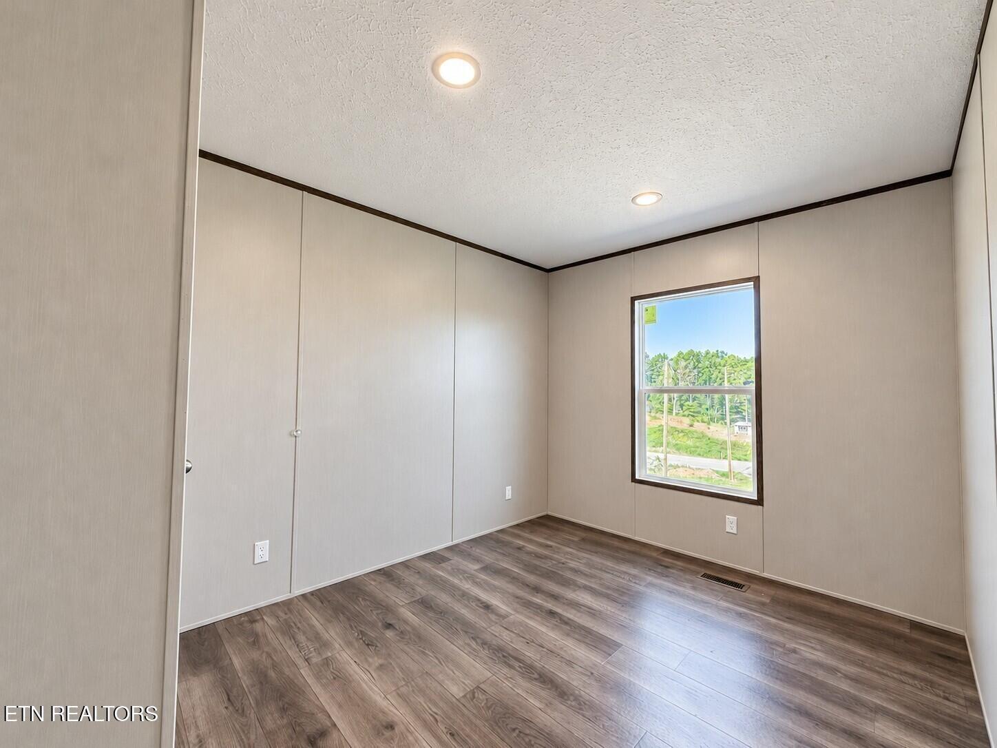 200 Laura Boling Loop Rd Property Photo 15