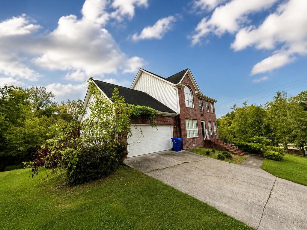 8866 Brucewood Ln Property Photo 4