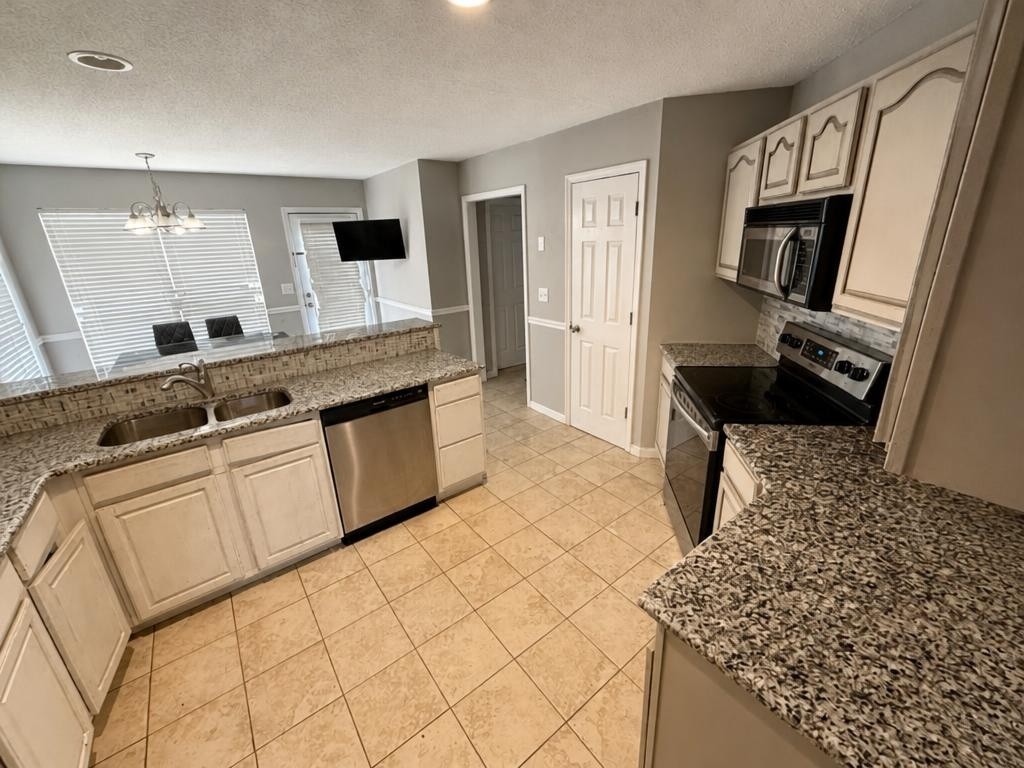 8866 Brucewood Ln Property Photo 11