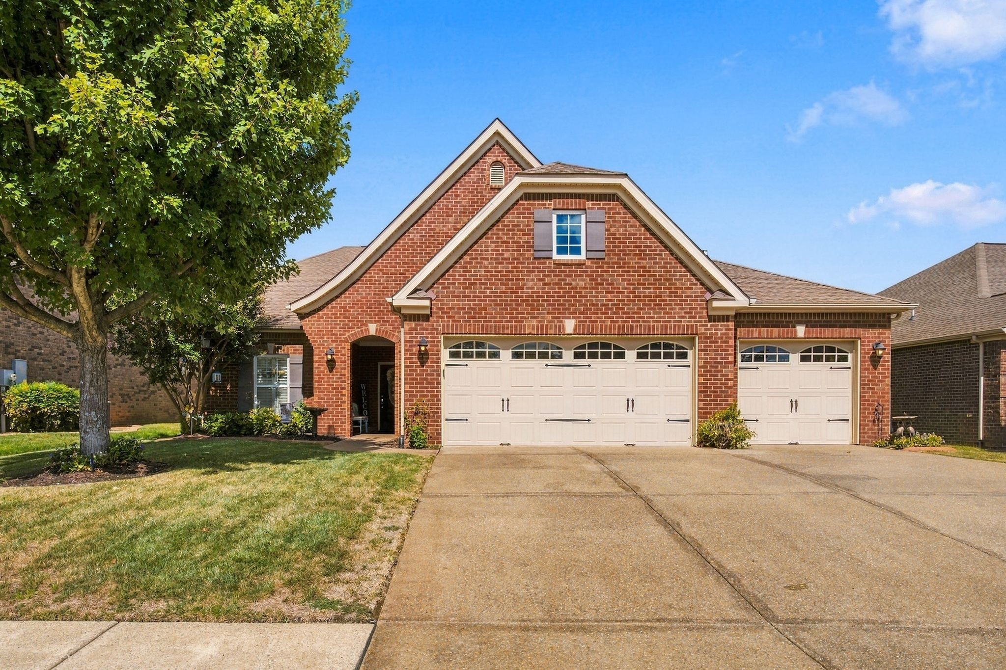 317 Meandering Dr Property Photo 1