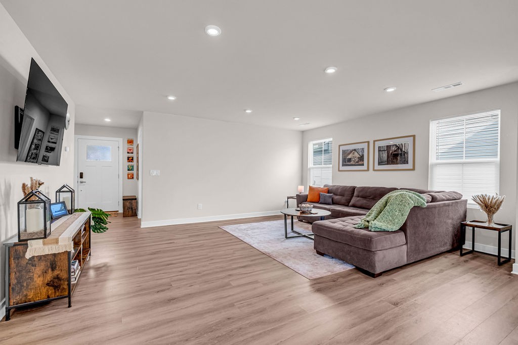 2529 Thornton Grove Blvd Property Photo 14
