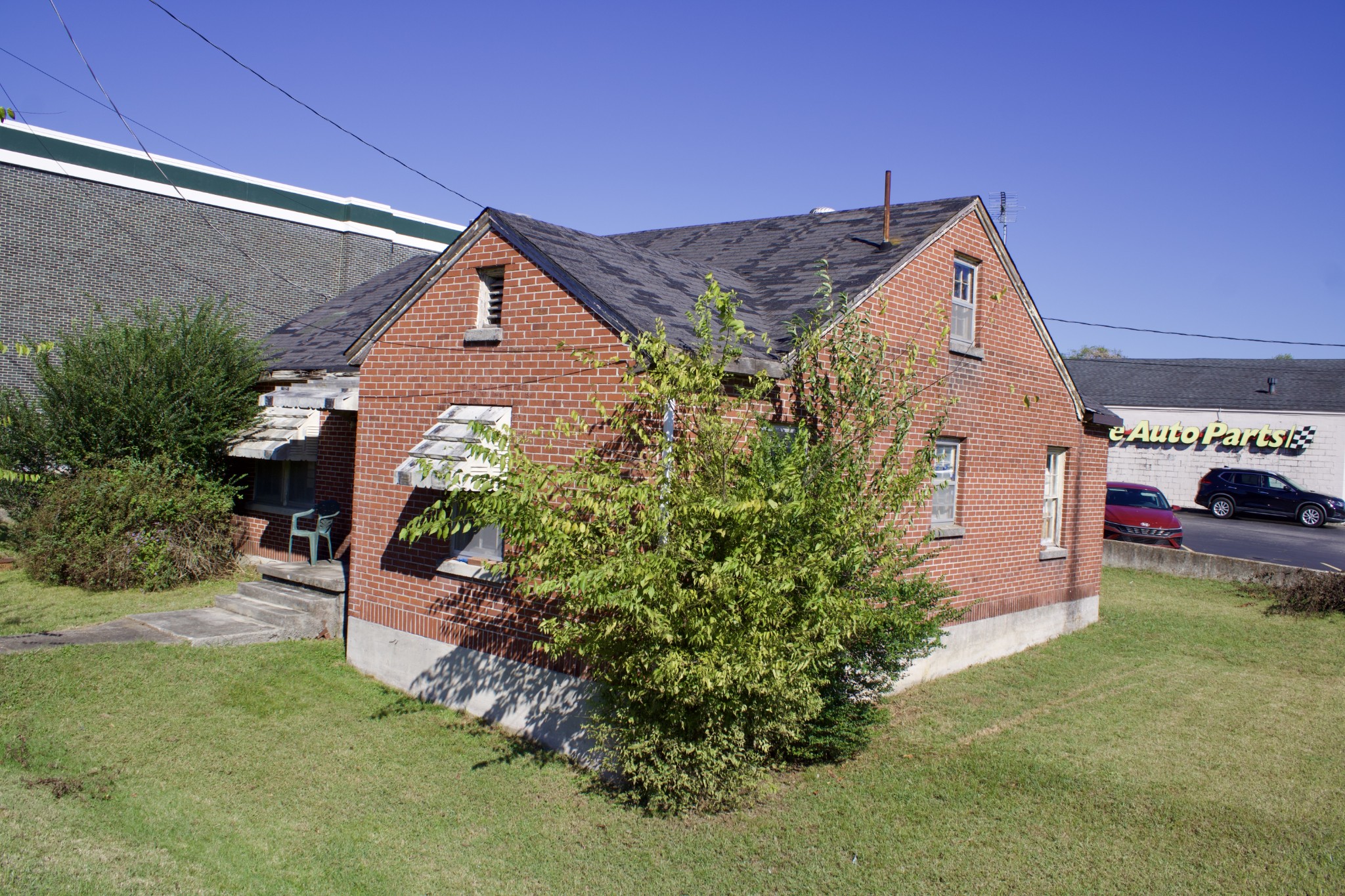 101 Upper Ferry Rd Property Photo 13