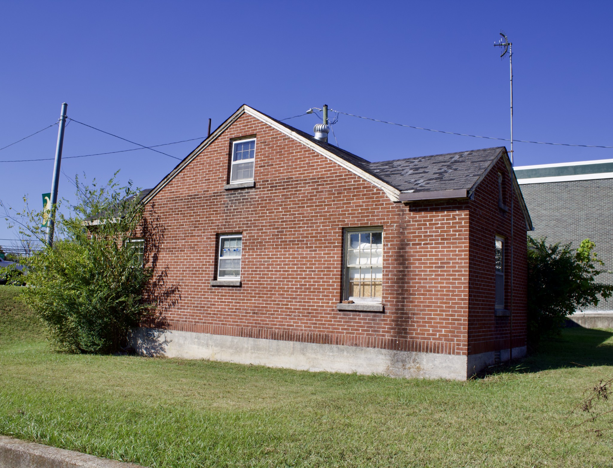 101 Upper Ferry Rd Property Photo 15