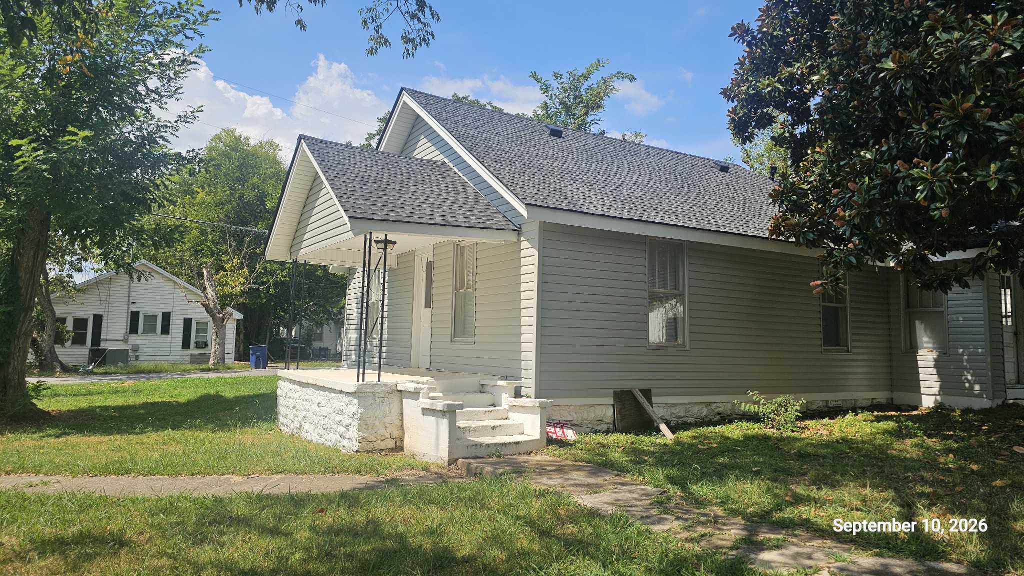 301 Kingwood Ave Property Photo 2