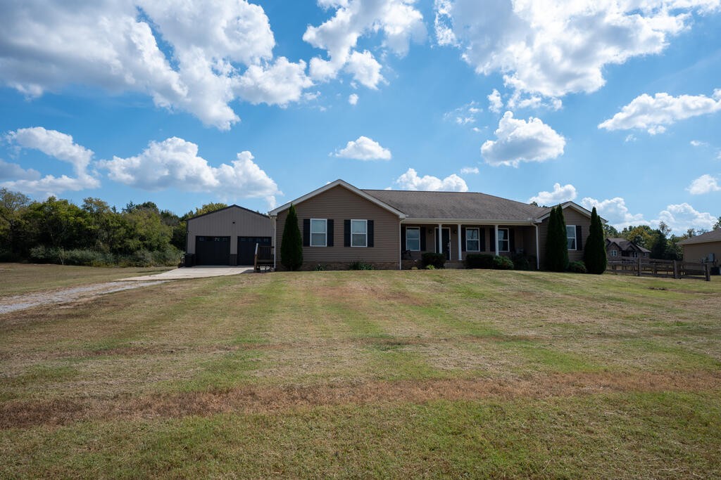 335 Goose Creek Rd Property Photo 2