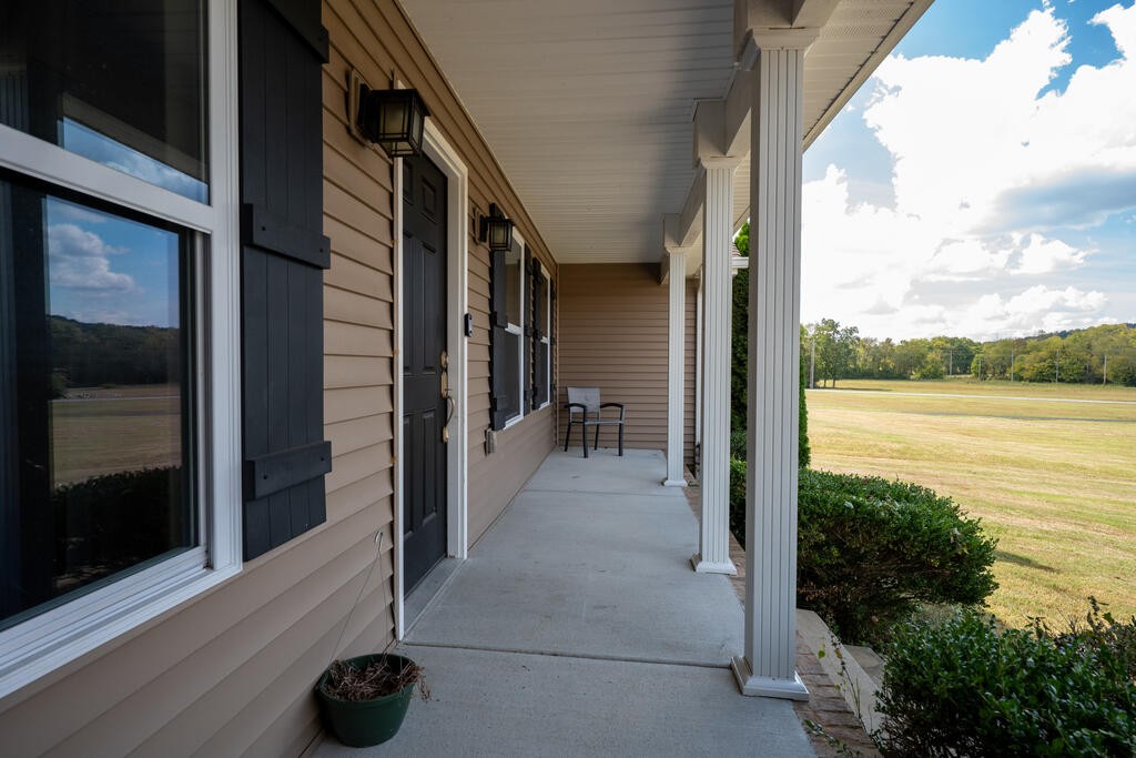 335 Goose Creek Rd Property Photo 4