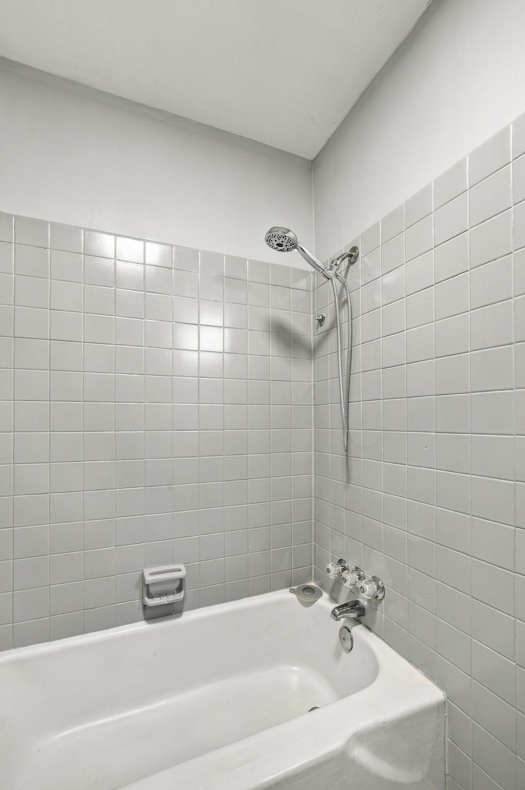 1209 Woodcrest Dr Property Photo 15