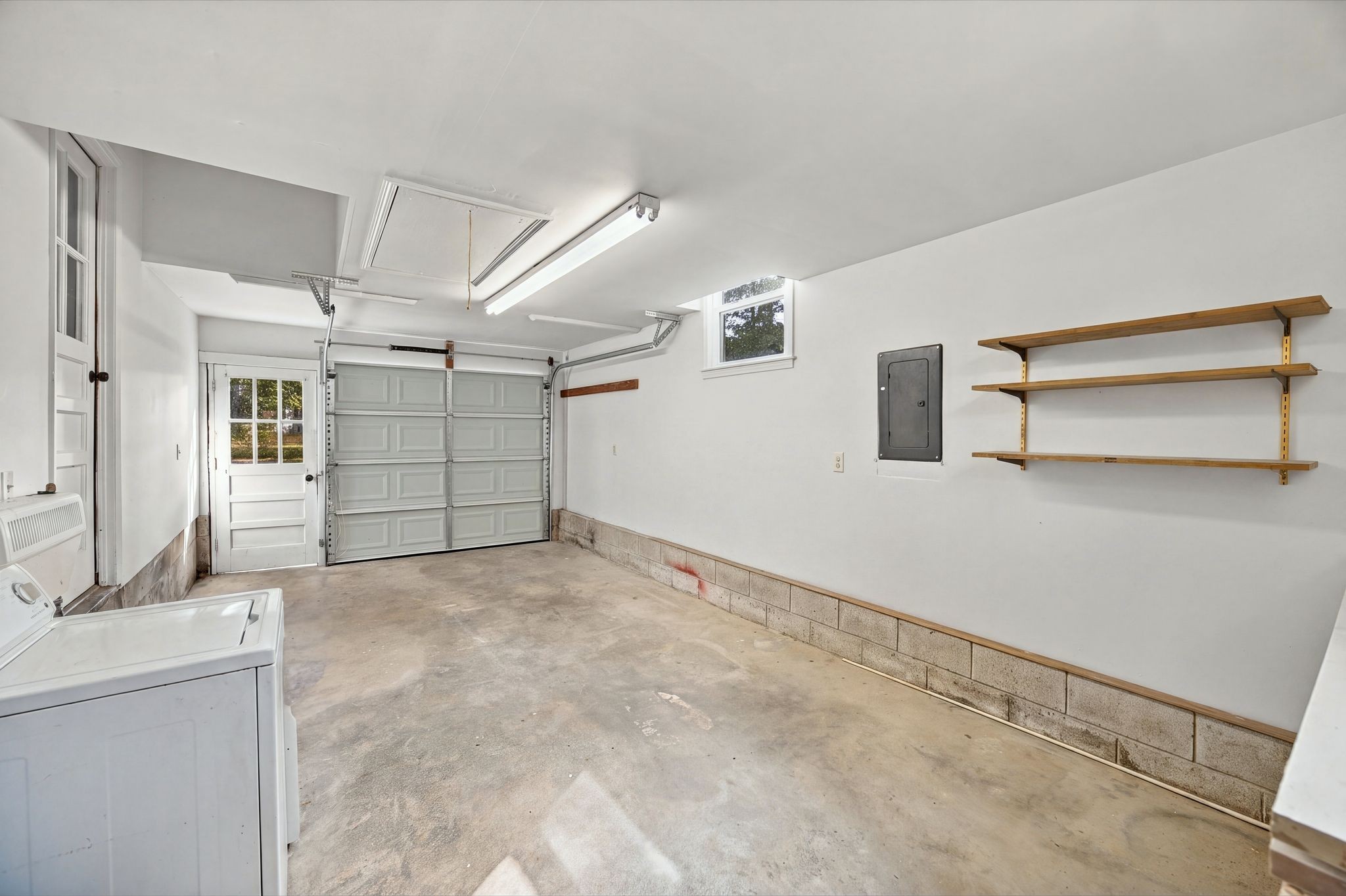 1209 Woodcrest Dr Property Photo 25