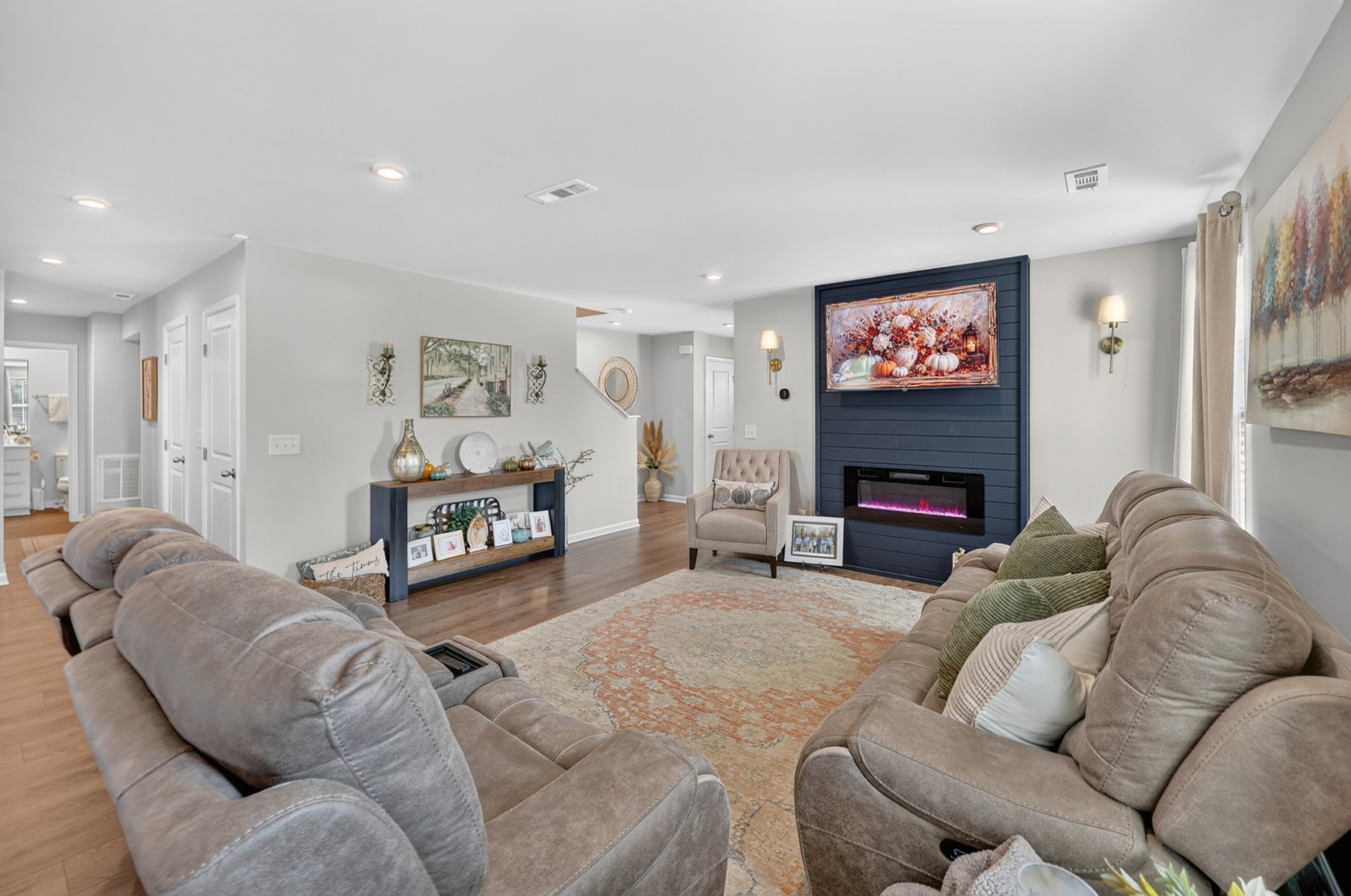 101 Walden Way Property Photo 10
