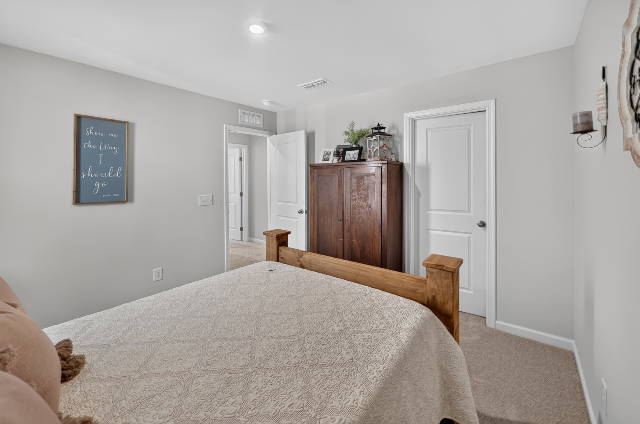 101 Walden Way Property Photo 30