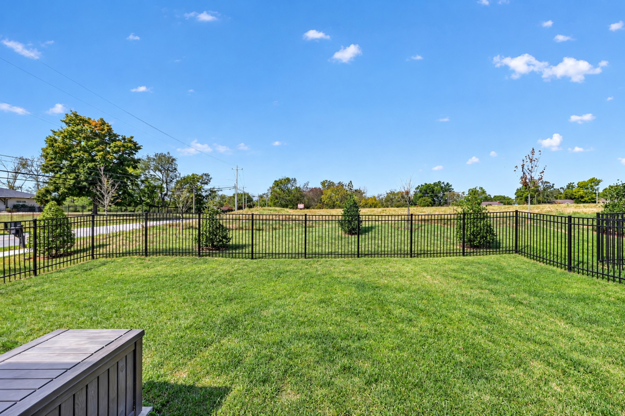 101 Walden Way Property Photo 38
