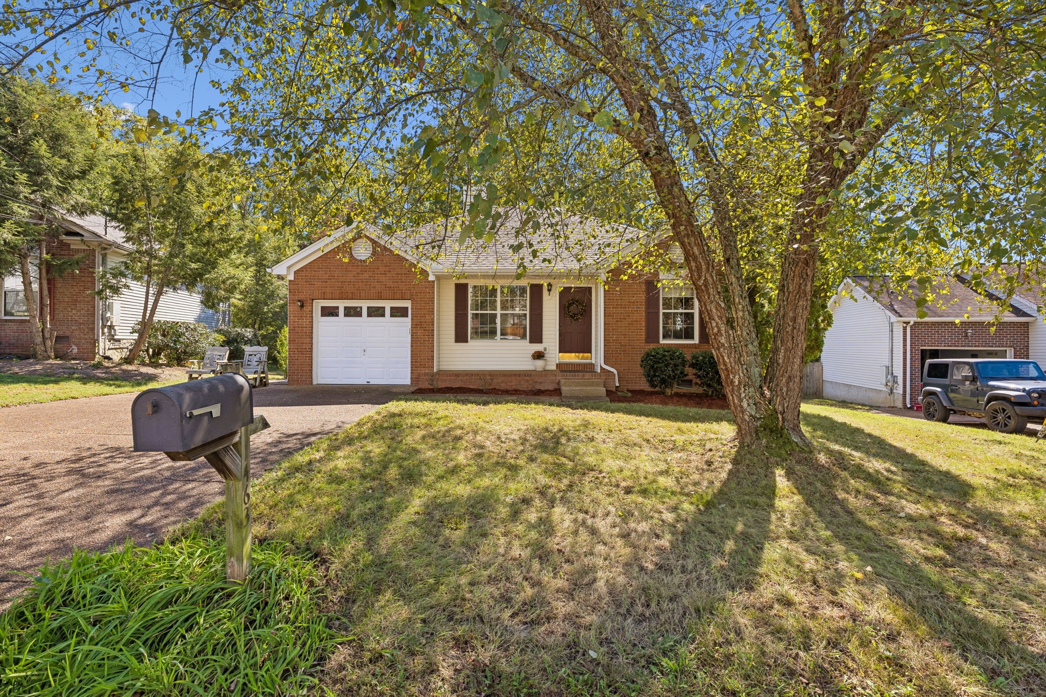 1463 Brighton Cir Property Photo 2