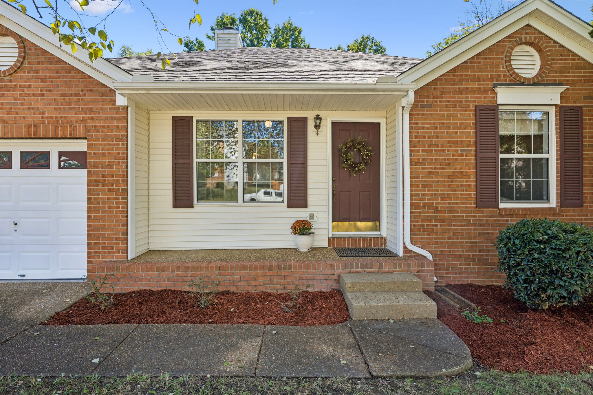 1463 Brighton Cir Property Photo 5