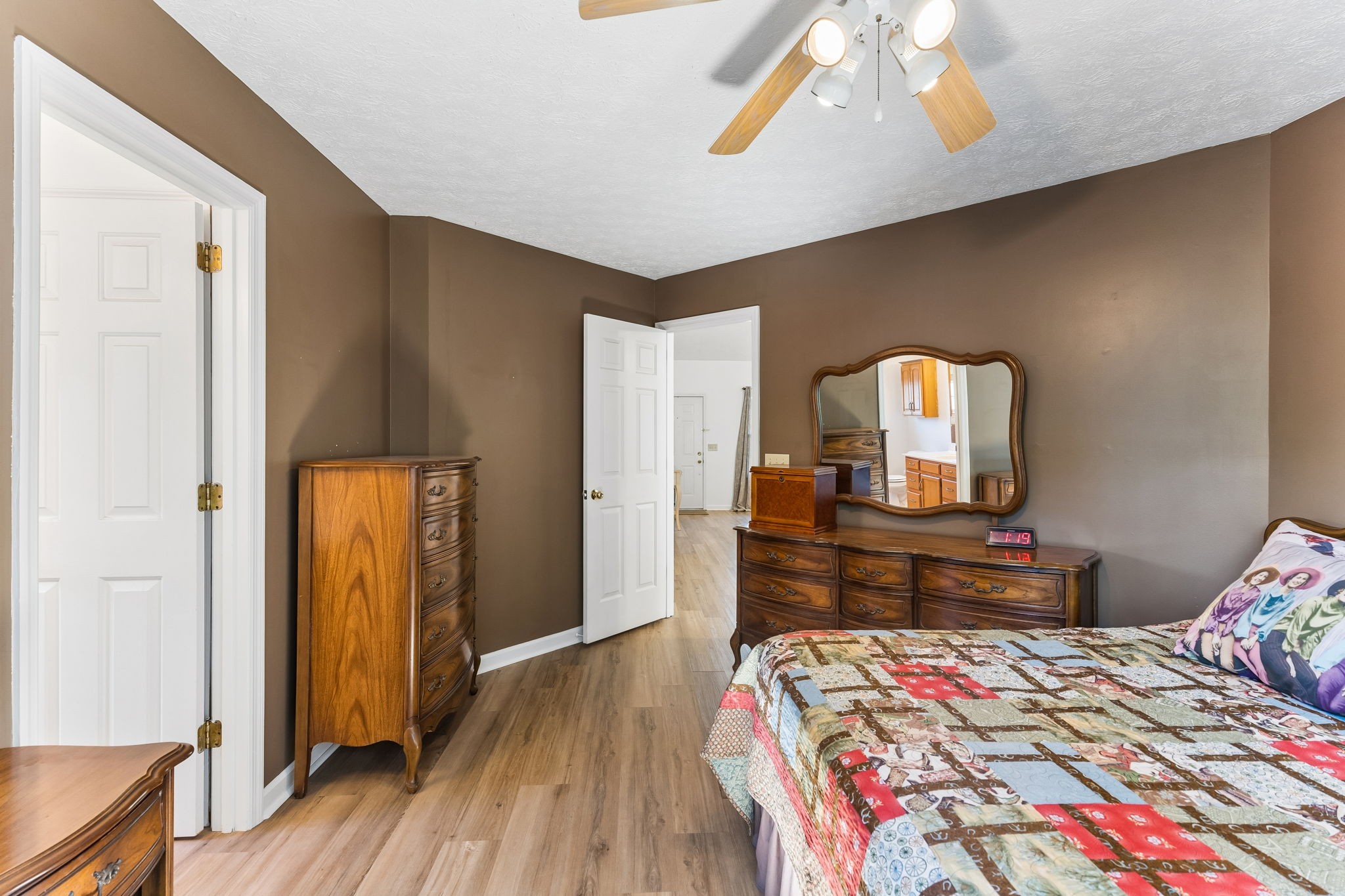 1463 Brighton Cir Property Photo 20