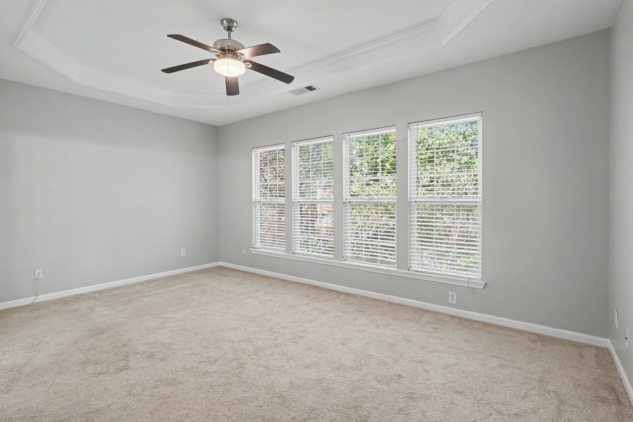 9710 Northfork Dr Property Photo 11