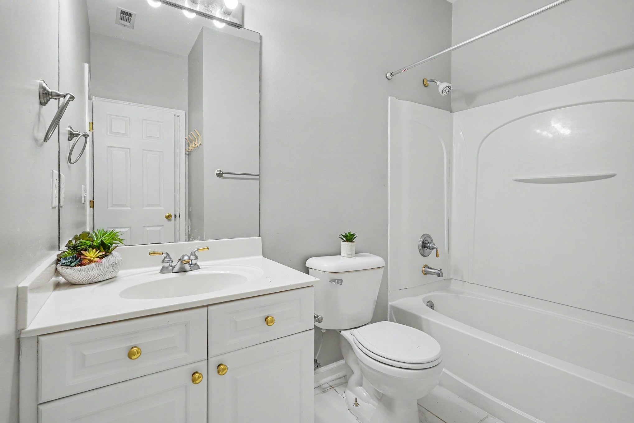 9710 Northfork Dr Property Photo 21