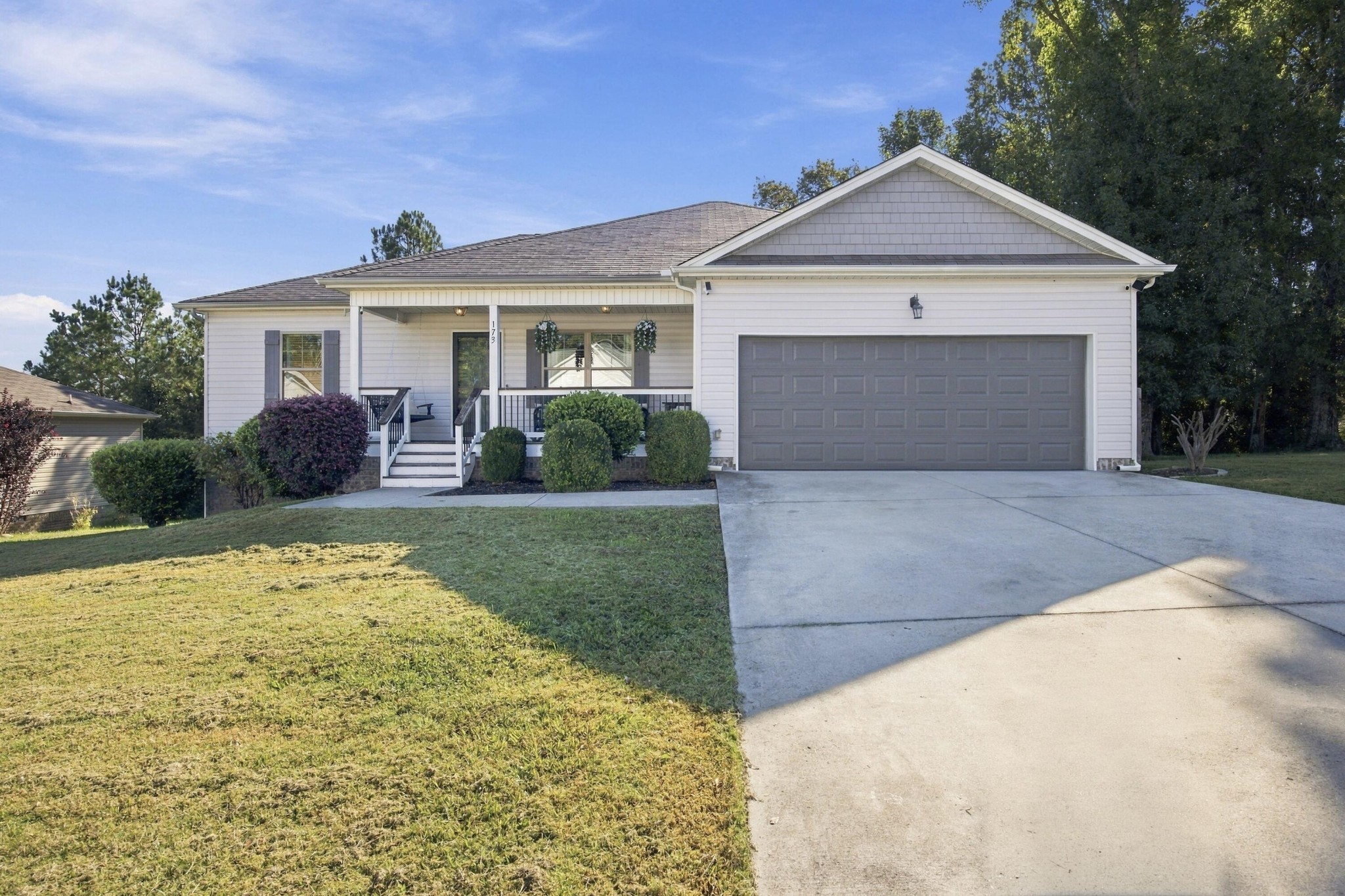 173 Battle Bluff Drive Property Photo 1
